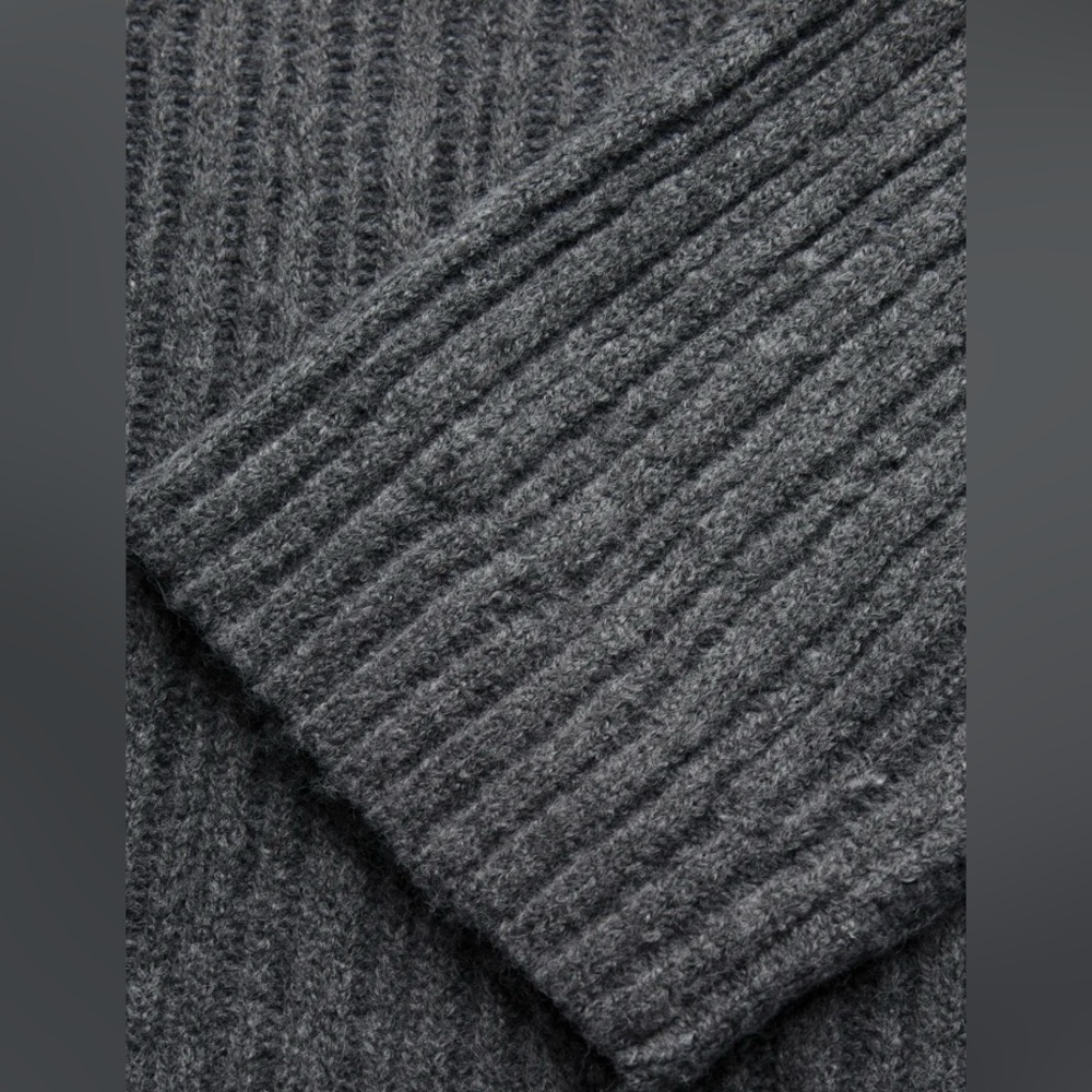 Off-the-Shoulder Ribbed Sweater - Gray - Picture 5 of 8